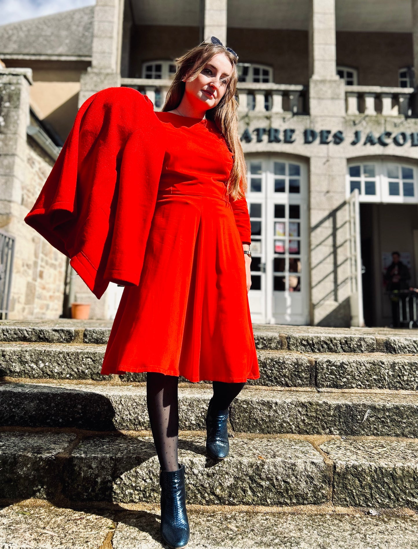 Robe manches longues rouge évasée écoresponsable femme Aatise